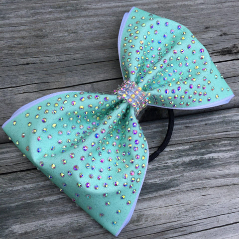 Karen Tailless Bow